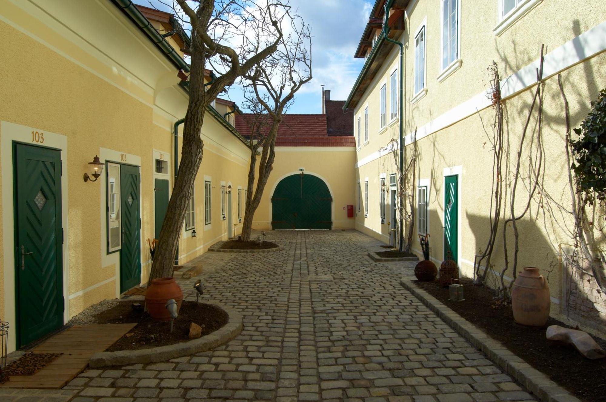 Hotel Landhaus Moserhof Gumpoldskirchen Extérieur photo